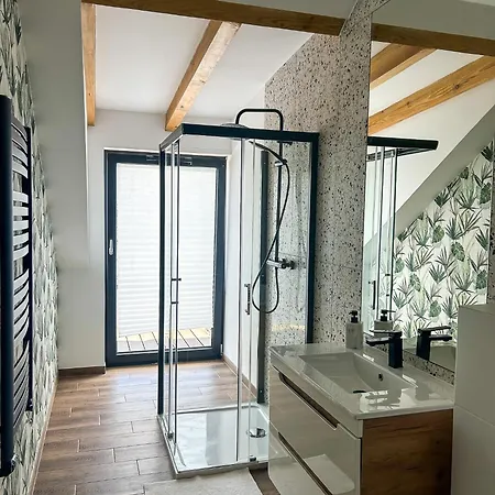 Aquarius Stawy 10 Daire